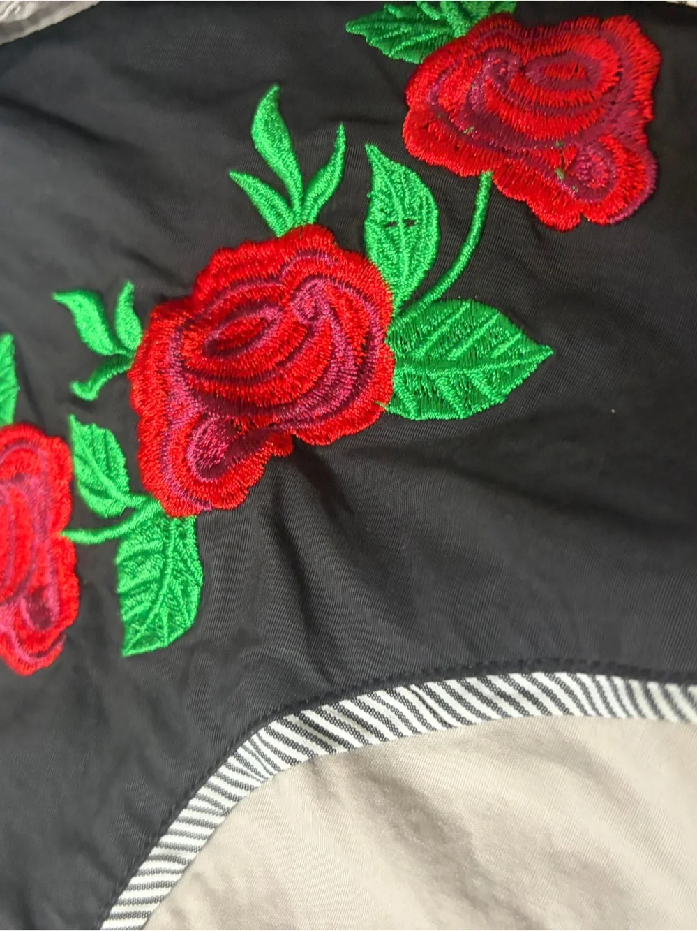 Western Embroidered Rose Button-Down Shirt - Gray & Black